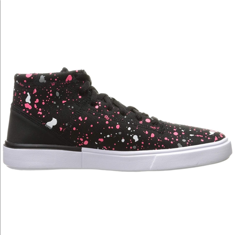 under Armour Girls Shoes - Picture 2 of 8